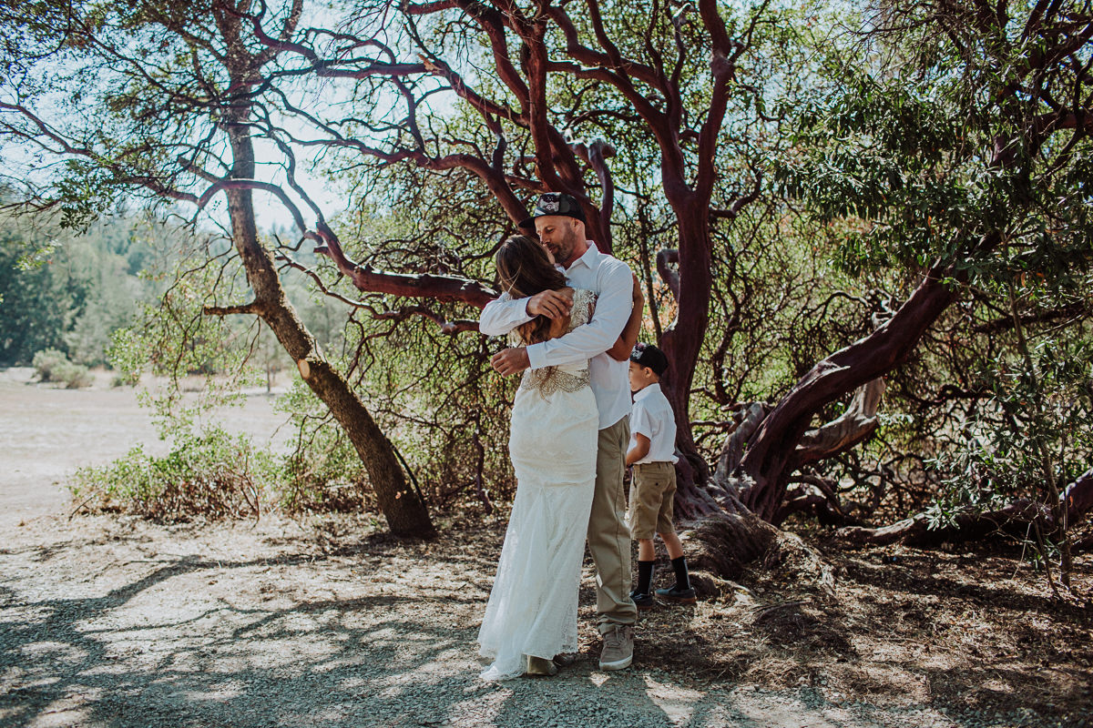 crystal-zeb-garberville-wedding-photographer-10