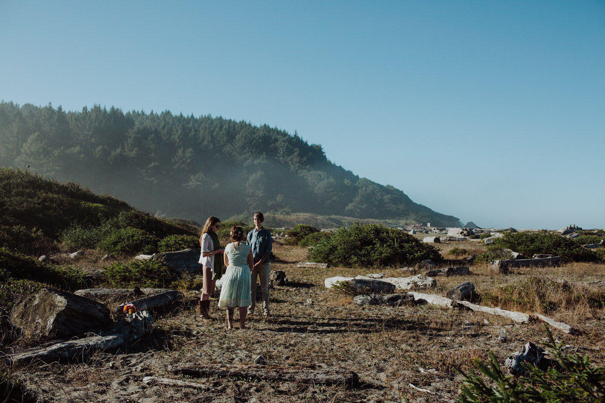 julie-ivy-humboldt-elopement-photographer-16