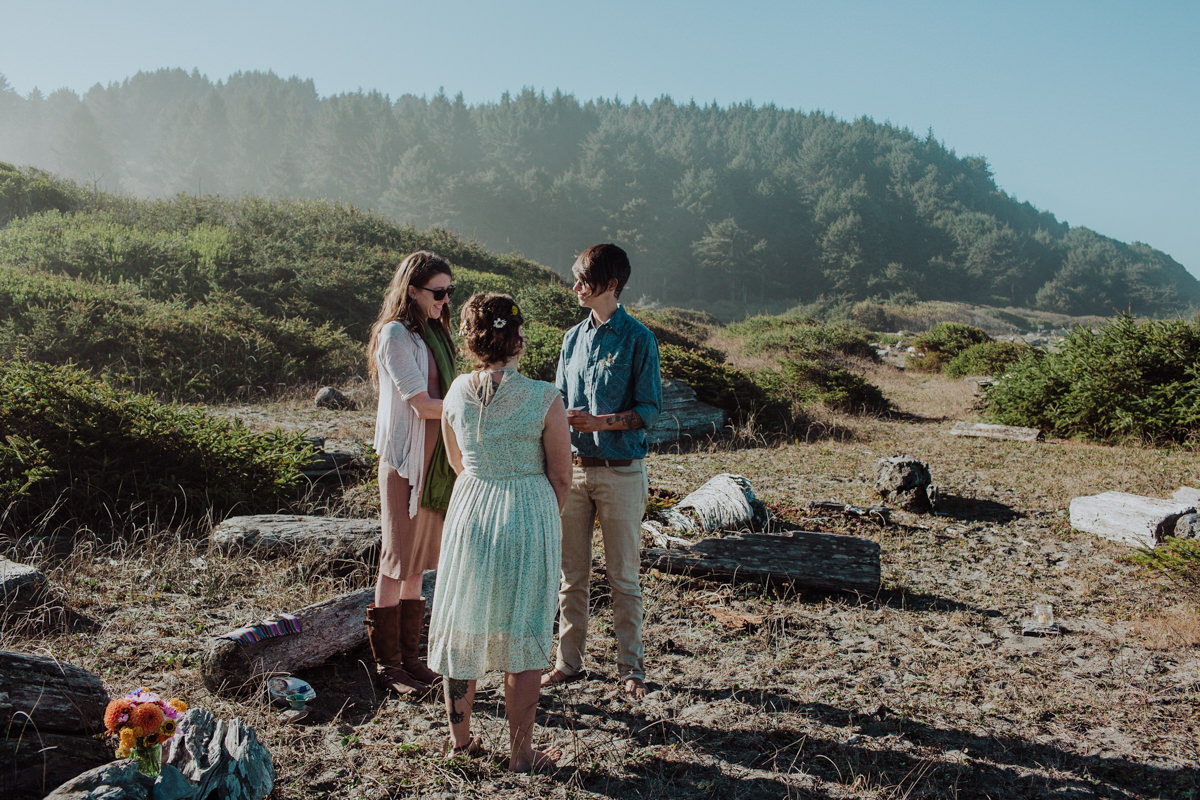 julie-ivy-humboldt-elopement-photographer-23