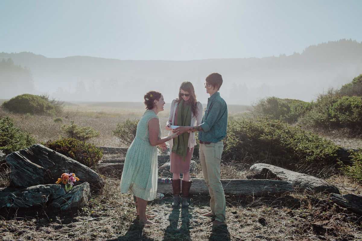 julie-ivy-humboldt-elopement-photographer-25