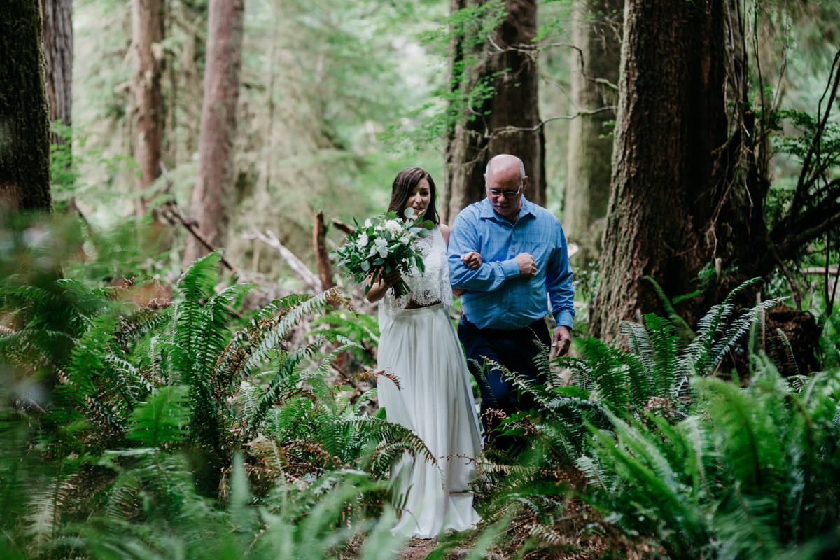 Carrie Thomas Redwoods Wedding photographer-28